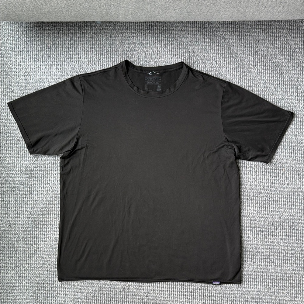 Patagonia Men's Black T-Shirt Short Sleeve Tee Crew Neck Large